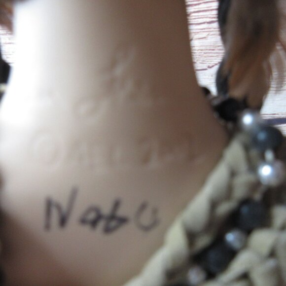 Native American Indian Exquisite 18" Doll with Accessories & Stand - Vintage - Picture 13 of 15